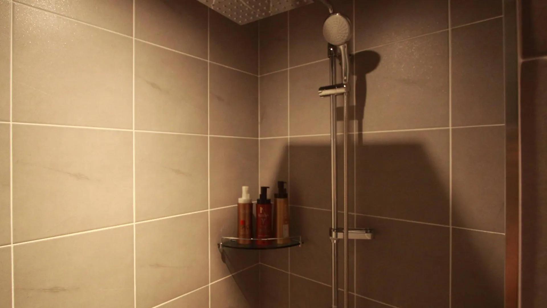 Hotel S Shinchon Seoul Motel